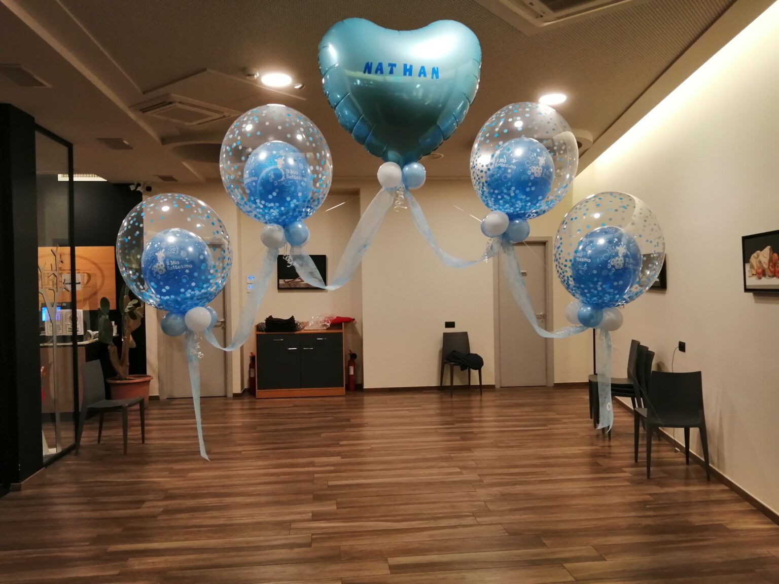 arco elegante palloncini blu